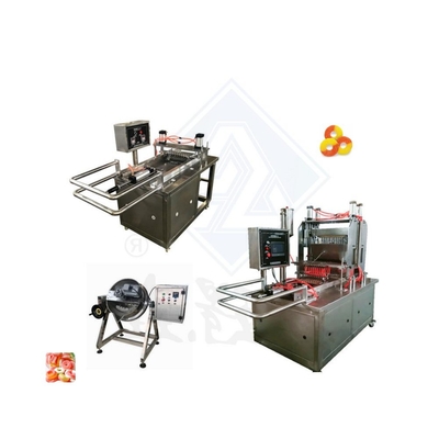 1900*900*1620mm Bear Leaves Candy Depositing Machine Gummy Candy Making Machine Multifunzione